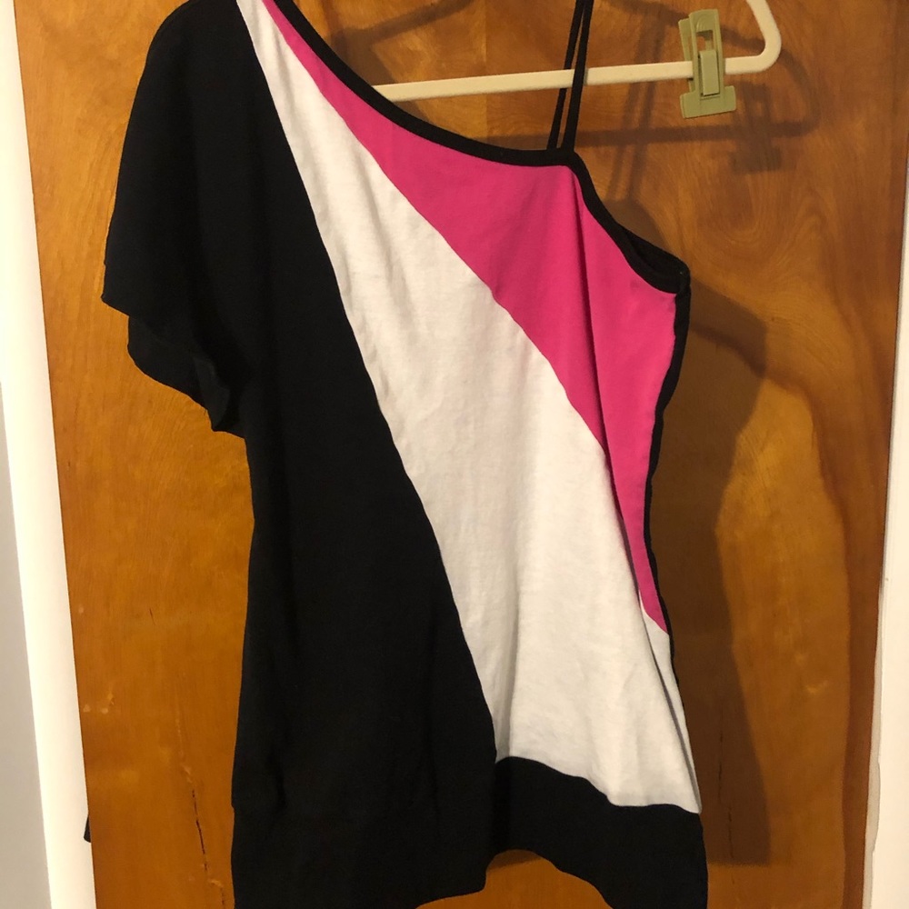 Pink/black/white off the shoulder top